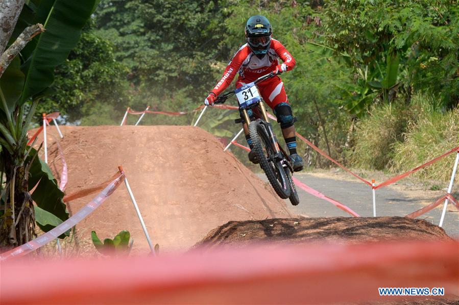 (SP)INDONESIA-SUBANG-ASIAN GAMES 2018-WOMEN&rsquo;S DOWN HILL-MEDALS