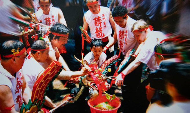 Pic story: local fishmonger witnesses great changes in Macao in past 20 years