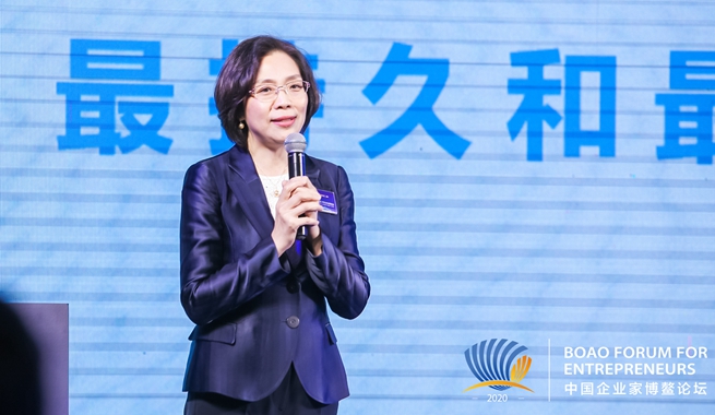 哈爾濱市文化廣電和旅游局黨組書記、局長(zhǎng)蘭峰 主題演講