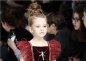 俄羅斯時(shí)裝周&mdash;&mdash;Olga Zavgorodnjaja品牌童裝秀