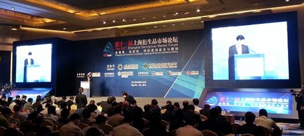 原油期貨破繭在即 衍生品叩響國(guó)際化大門(mén)