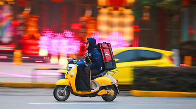 網(wǎng)絡(luò)訂餐規(guī)模超3500億元 如何破解&ldquo;黑作坊&rdquo;寄生亂象