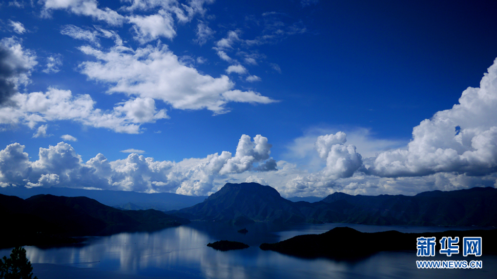 《人間仙境：瀘沽湖》