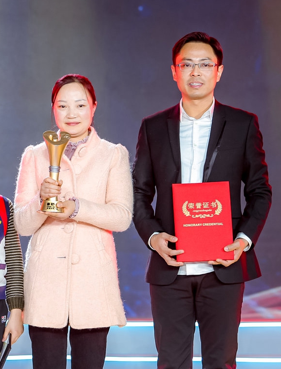 &ldquo;支教夫妻&rdquo; 湯恒躍、吳玲