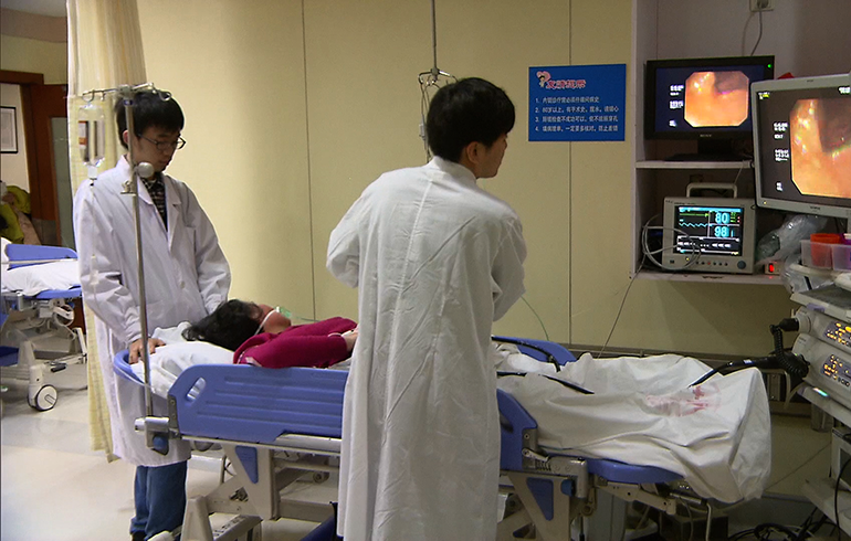 致敬偉大改革｜對話40年，講述身邊的健康故事（第九集）&mdash;&mdash;提高質(zhì)量、創(chuàng)新技術(shù)，讓患者更安心