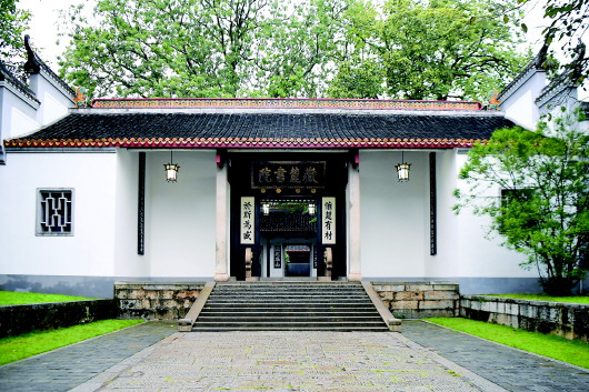 千年岳麓，弦歌不絕