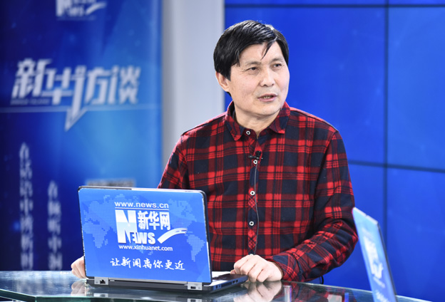 《凈潔乾坤》整個畫面以雪景為背景，表現(xiàn)的是東北大興安嶺那一帶的民族風(fēng)情。這個畫的境界是指洗刷污濁，洗刷人間那些烏煙瘴氣的丑惡東西，意義深刻。