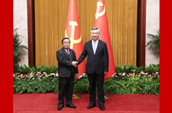 李希同老撾人革黨中央政治局委員、中央紀(jì)委書記、國家監(jiān)察總署署長坎潘舉行會談