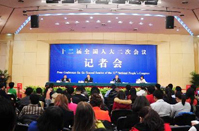 樓繼偉、張少春答記者問