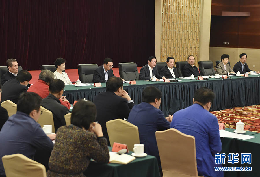 10月10日，在習近平總書記主持召開文藝工作座談會并發(fā)表重要講話兩周年之際，中宣部在北京召開繁榮文藝創(chuàng)作經(jīng)驗交流會。中共中央政治局委員、中央書記處書記、中宣部部長劉奇葆出席會議并講話。新華社記者高潔攝