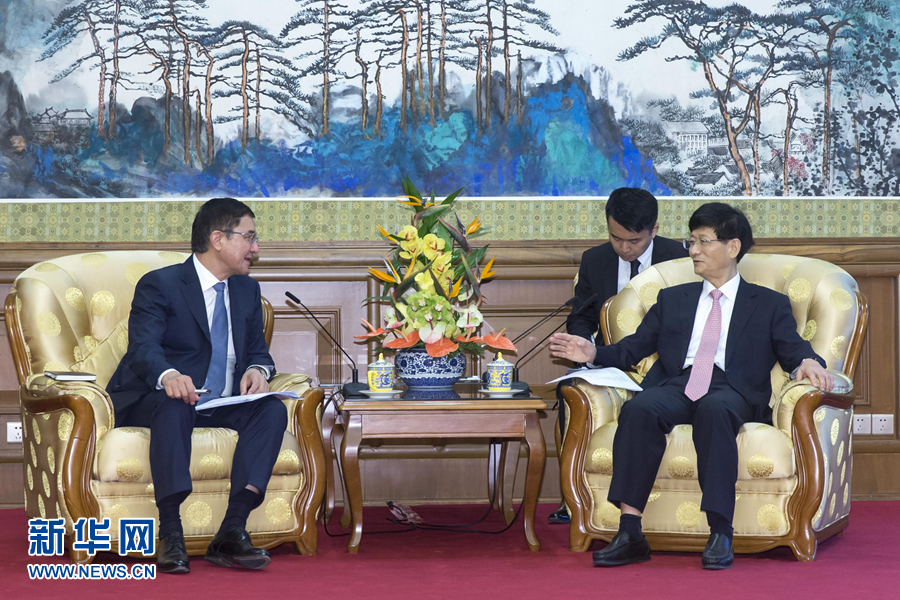 7月19日，中共中央政治局委員、中央政法委書(shū)記孟建柱在北京會(huì)見(jiàn)烏茲別克斯坦副總理庫(kù)奇卡羅夫。 新華社記者崔新鈺攝