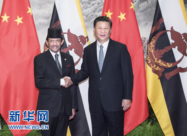 9月13日，國(guó)家主席習(xí)近平在北京人民大會(huì)堂同文萊蘇丹哈桑納爾舉行會(huì)談。 新華社記者 李濤 攝