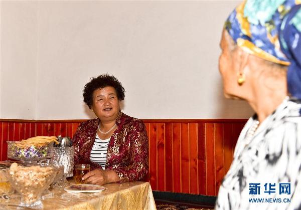 （十九大代表風(fēng)采&middot;圖文互動）（3）&ldquo;農(nóng)民&rdquo;李元敏：打造村民引以為豪的新&ldquo;蓋買&rdquo;