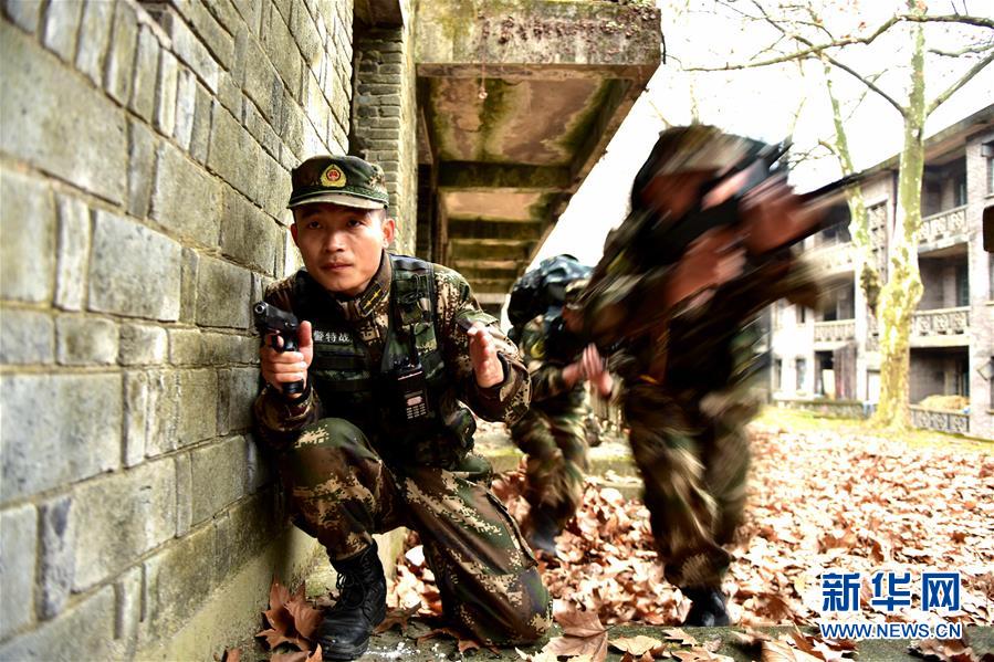 （新華全媒頭條&middot;圖文互動(dòng)）（11）備戰(zhàn)踏上新起點(diǎn)，練兵展現(xiàn)新氣象&mdash;&mdash;2018中國軍隊(duì)新年開訓(xùn)全景大掃描