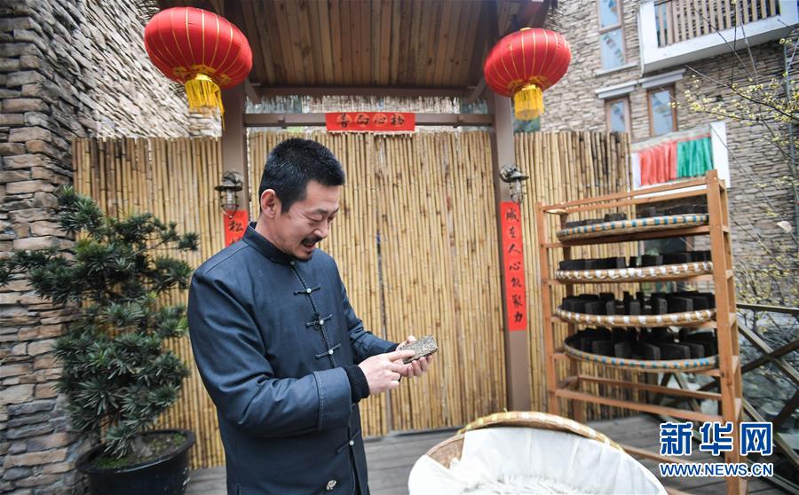 （新媒體專線）（5）我們對美好生活更加充滿信心&mdash;&mdash;習近平總書記春節(jié)前夕赴四川看望慰問回訪記 