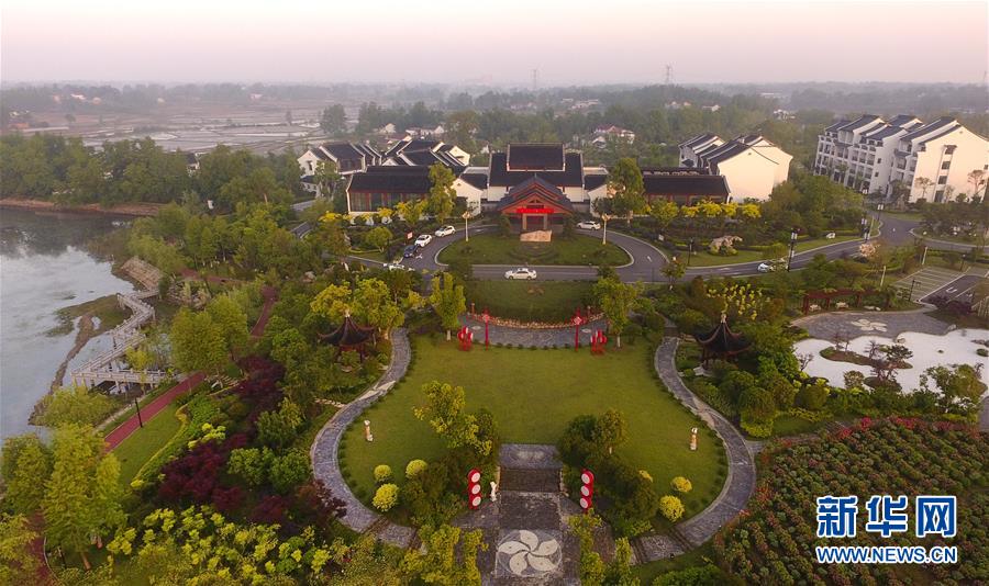 （美麗中國(guó)）（10）特色小鎮(zhèn)風(fēng)光美