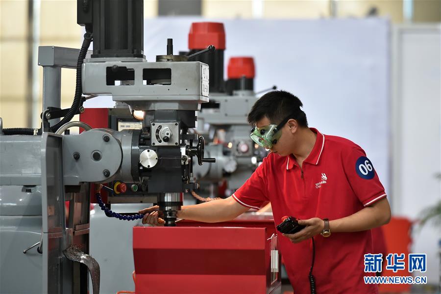 （新華全媒頭條&middot;圖文互動）（4）上下合力，聚力破障，開辟&ldquo;大國工匠&rdquo;建設(shè)新格局