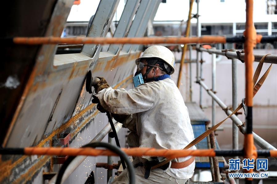 （圖文互動）（2）我國第一艘自主建造的極地科考破冰船&ldquo;雪龍2&rdquo;號雄姿初現(xiàn) 