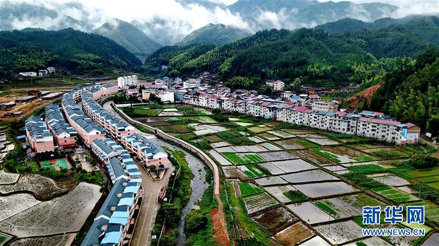 （新華全媒頭條&middot;聚焦鄉(xiāng)村振興戰(zhàn)略規(guī)劃&middot;圖文互動）（3）推進(jìn)鄉(xiāng)村振興的行動指南&mdash;&mdash;解讀鄉(xiāng)村振興戰(zhàn)略首個五年規(guī)劃亮點