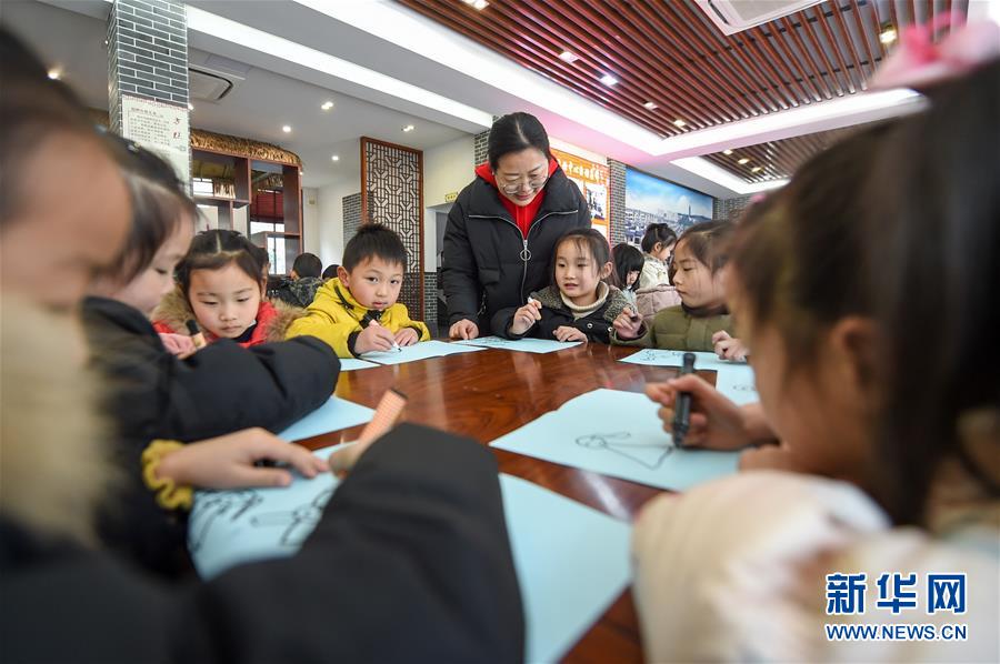 （新華全媒頭條&middot;聚焦鄉(xiāng)村振興戰(zhàn)略規(guī)劃&middot;圖文互動）（15）推進鄉(xiāng)村振興的行動指南&mdash;&mdash;解讀鄉(xiāng)村振興戰(zhàn)略首個五年規(guī)劃亮點