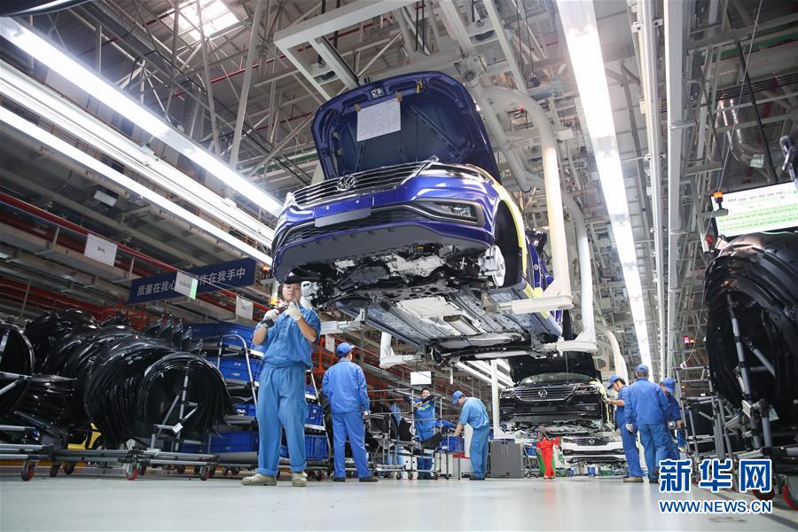 （百城百縣百企調(diào)研行&middot;圖文互動(dòng)）（3）上海汽車(chē)集團(tuán)走出&ldquo;中國(guó)紅&rdquo;道路