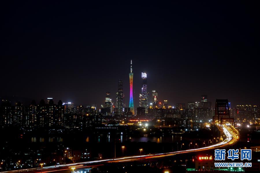 （在習近平新時代中國特色社會主義思想指引下&middot;慶祝改革開放40周年&middot;開放發(fā)展）（新華全媒頭條&middot;圖文互動）（1）開放中國：大門越開越大 道路越走越寬