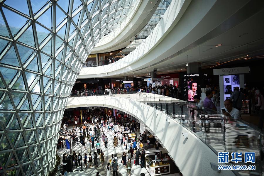 （在習近平新時代中國特色社會主義思想指引下&middot;慶祝改革開放40周年&middot;開放發(fā)展）（新華全媒頭條&middot;圖文互動）（2）開放中國：大門越開越大 道路越走越寬