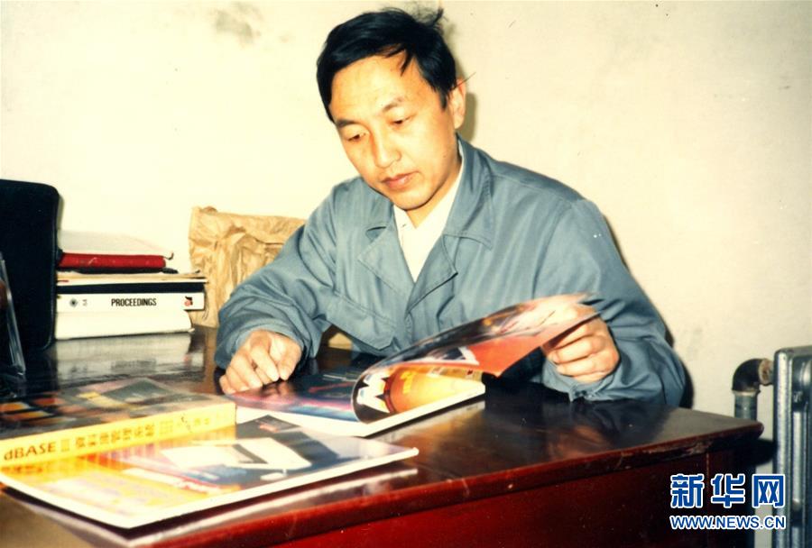 （改革先鋒風(fēng)采&middot;圖文互動(dòng)）（3）&ldquo;像勇士一樣往前沖&rdquo;&mdash;&mdash;記&ldquo;科技產(chǎn)業(yè)化的先行者&rdquo;柳傳志