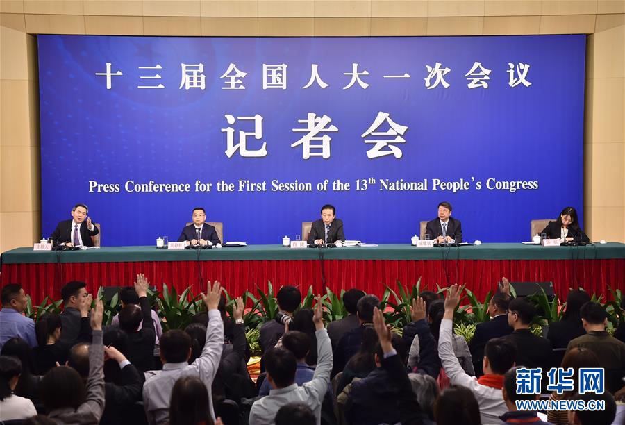 （兩會(huì)）（3）財(cái)政部部長(zhǎng)肖捷等就&ldquo;財(cái)稅改革和財(cái)政工作&rdquo;答記者問