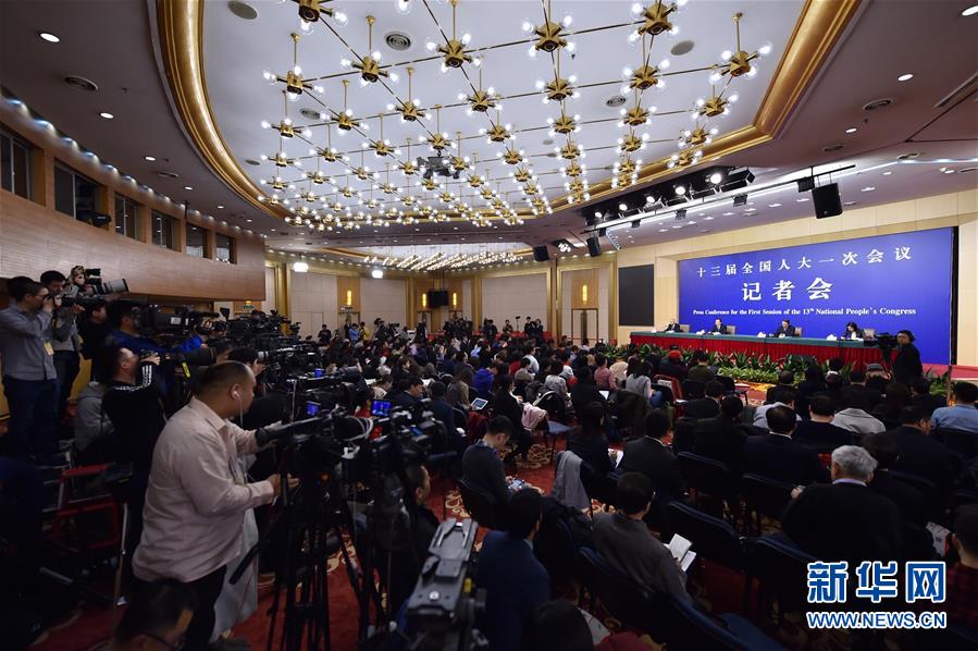 （兩會(huì)）（2）農(nóng)業(yè)部部長(zhǎng)韓長(zhǎng)賦等就&ldquo;實(shí)施鄉(xiāng)村振興戰(zhàn)略 推動(dòng)農(nóng)業(yè)轉(zhuǎn)型升級(jí)&rdquo;答記者問(wèn)