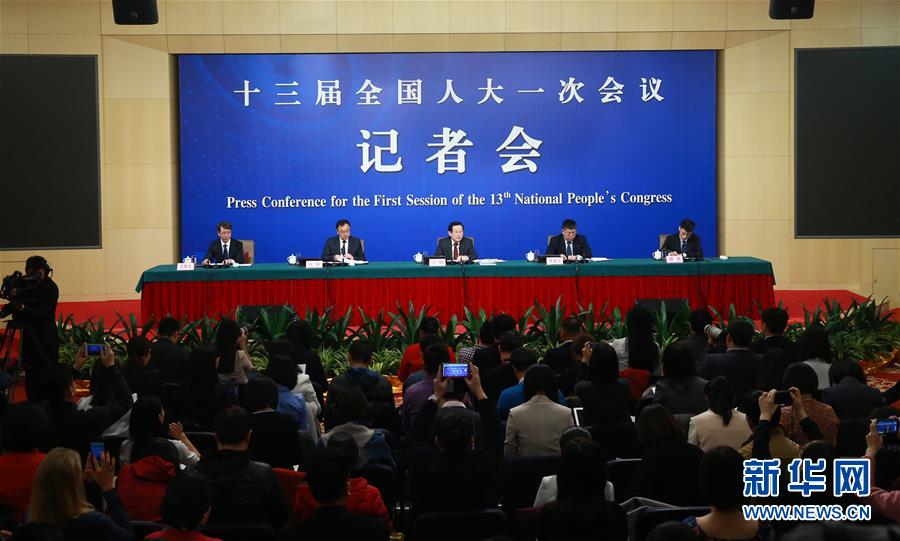 （兩會(huì)&middot;XHDW）（1）科技部部長萬鋼等就&ldquo;加快建設(shè)創(chuàng)新型國家&rdquo;答記者問