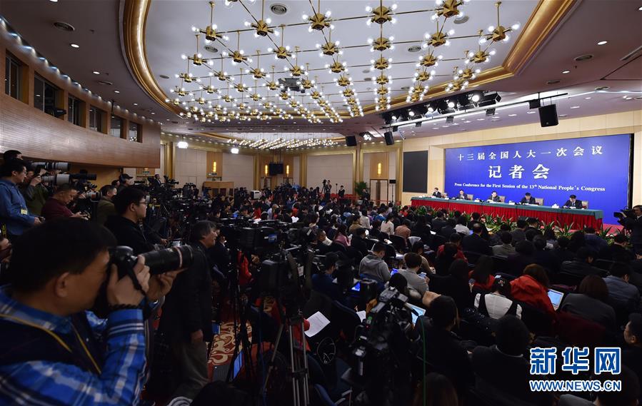 （兩會(huì)&middot;XHDW）（2）科技部部長(zhǎng)萬(wàn)鋼等就&ldquo;加快建設(shè)創(chuàng)新型國(guó)家&rdquo;答記者問