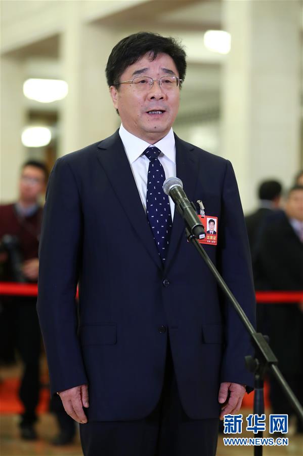 （兩會(huì)&middot;XHDW）（9）全國政協(xié)委員接受采訪