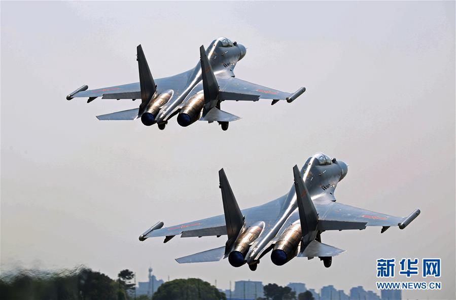 （新華全媒頭條&middot;圖文互動(dòng)）（5）戰(zhàn)鷹，為祖國(guó)奮飛&mdash;&mdash;記空軍航空兵某旅旅長(zhǎng)、特級(jí)飛行員郝井文