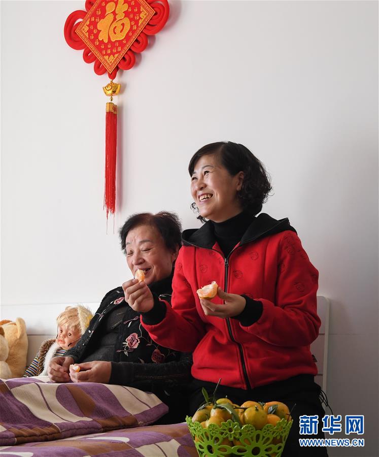 （新華全媒頭條&middot;圖文互動）（3）&ldquo;英雄之妻&rdquo;，為愛堅(jiān)守19年