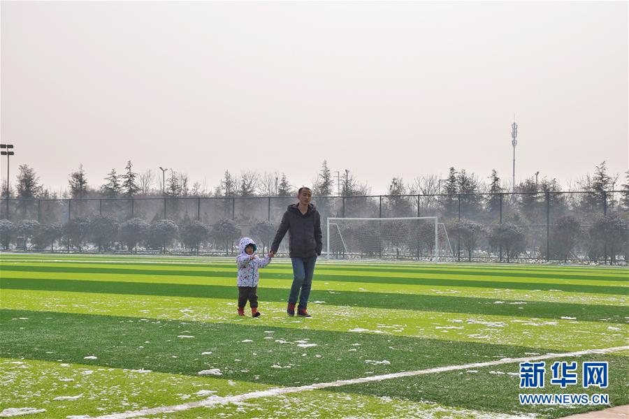 （在習(xí)近平新時代中國特色社會主義思想指引下&mdash;&mdash;新時代新作為新篇章&middot;圖文互動）（2）水綠相間看古都 古今輝映洛陽城