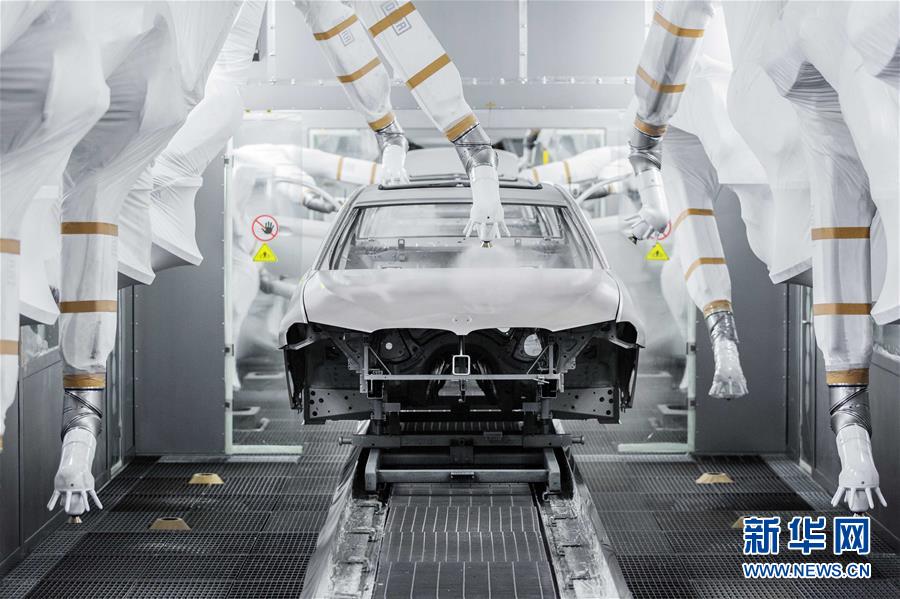 （新華全媒頭條&middot;迎接兩會(huì)特別報(bào)道&middot;圖文互動(dòng)）（9）會(huì)當(dāng)水擊三千里&mdash;&mdash;全國兩會(huì)前夕看中國信心