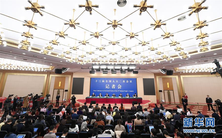 （兩會(huì)&middot;XHDW）（16）全國人大相關(guān)負(fù)責(zé)人就&ldquo;人大立法工作&rdquo;答記者問
