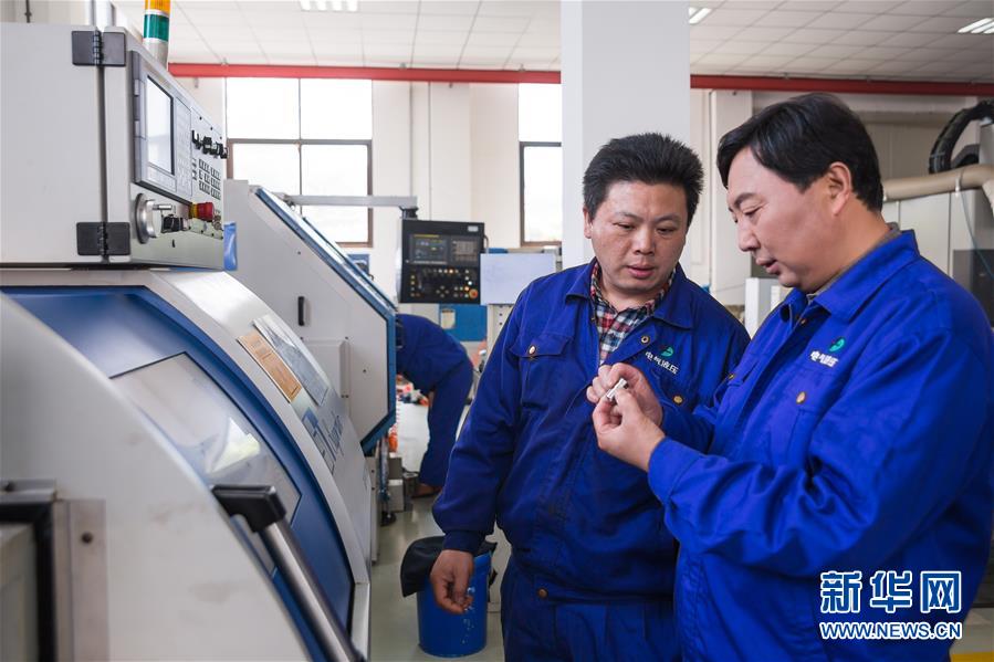 （新華全媒頭條&middot;愛國(guó)情 奮斗者&middot;圖文互動(dòng)）（10）致敬，為祖國(guó)獻(xiàn)身的英雄！