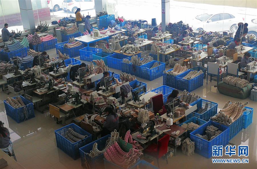 （脫貧攻堅&middot;圖文互動）（4）抓心勁兒，增后勁兒&mdash;&mdash;內(nèi)蒙古產(chǎn)業(yè)扶貧見聞