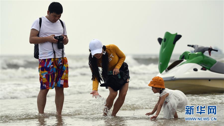 （壯麗70年 奮斗新時代&mdash;&mdash;推動高質量發(fā)展調研行&middot;圖文互動）（7）近海能看鯨魚白海豚，廣西這片濱海旅游勝地啥來頭？