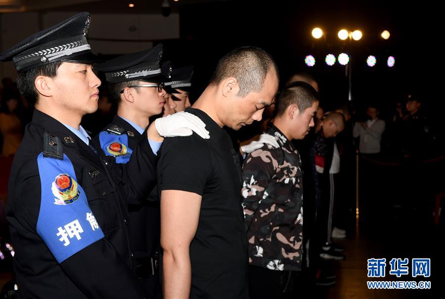 （新華全媒頭條&middot;圖文互動）（2）擔負起護航新時代中國特色社會主義的崇高使命&mdash;&mdash;黨的十八大以來公安工作述評