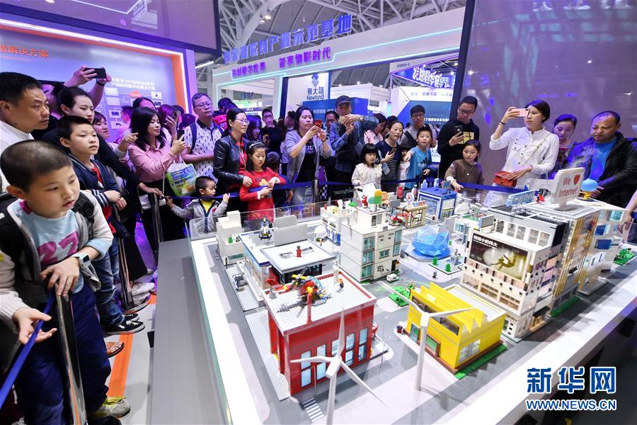 （新華全媒頭條&middot;圖文互動）（3）從&ldquo;數(shù)字中國&rdquo;看中國發(fā)展新信號、新亮點(diǎn)、新趨勢