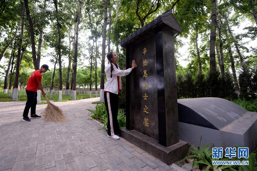 （新華全媒頭條&middot;愛國情 奮斗者&middot;圖文互動）（4）把論文寫在祖國的大地上&mdash;&mdash;中國農業(yè)大學46年扎根河北曲周服務鄉(xiāng)村振興紀實