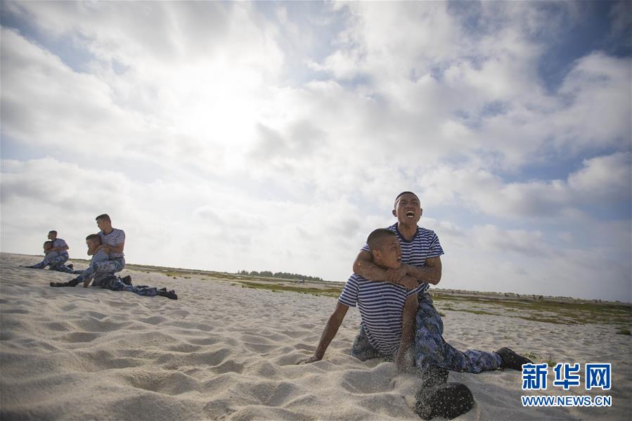（壯麗70年&middot;奮斗新時代&middot;新華全媒頭條&middot;圖文互動）（5）&ldquo;你在我的航程上，我在你的視線里&rdquo;&mdash;&mdash;走進(jìn)海軍西沙中建島官兵的五彩世界