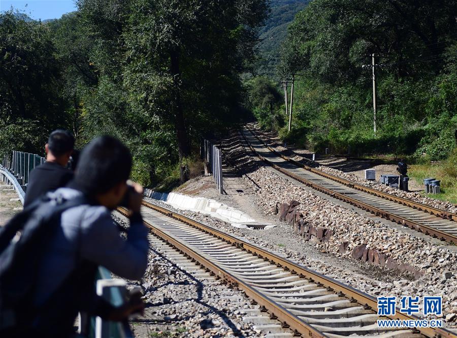 （新華全媒頭條&middot;圖文互動）（9）百年&ldquo;筑夢&rdquo;的榮光&mdash;&mdash;寫在京張高鐵全線軌道貫通之際