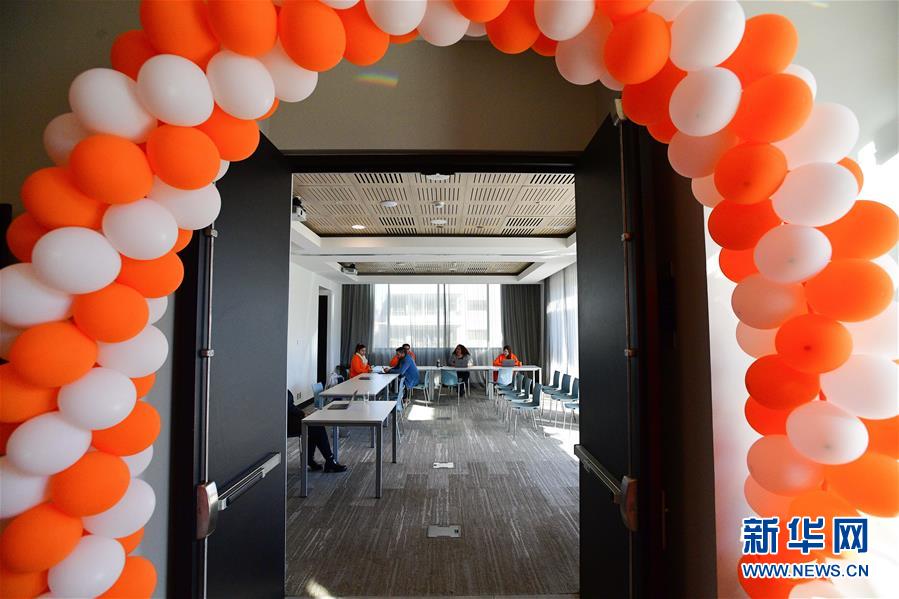 （新華全媒頭條&middot;圖文互動(dòng)）（4）舵穩(wěn)當(dāng)奮楫 風(fēng)勁好揚(yáng)帆&mdash;&mdash;寫在習(xí)近平主席提出中拉命運(yùn)共同體理念五周年之際