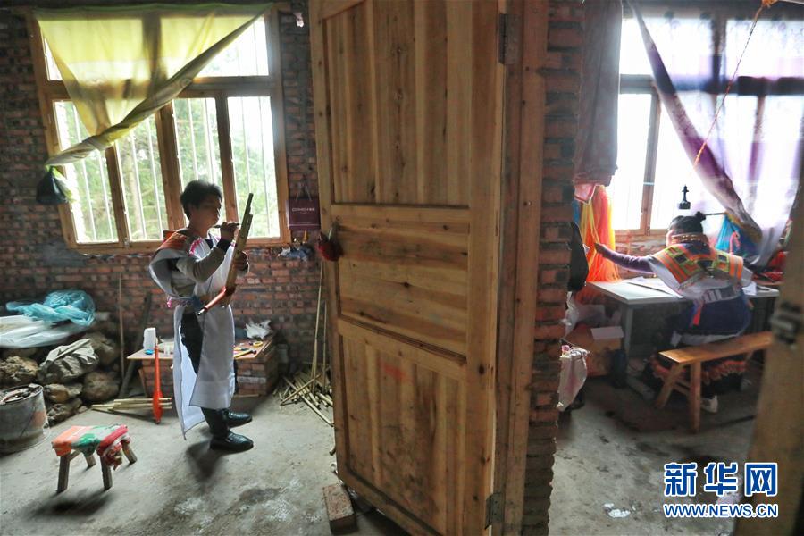 (壯麗70年·奮斗新時(shí)代——共和國(guó)發(fā)展成就巡禮·圖文互動(dòng))(2)多彩貴州闖新路