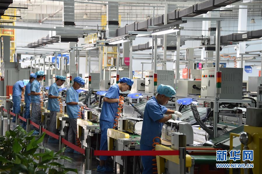 （新華全媒頭條&middot;圖文互動(dòng)）（7）億萬人民的奮斗史詩&mdash;&mdash;獻(xiàn)給共和國70年光輝歷史的創(chuàng)造者