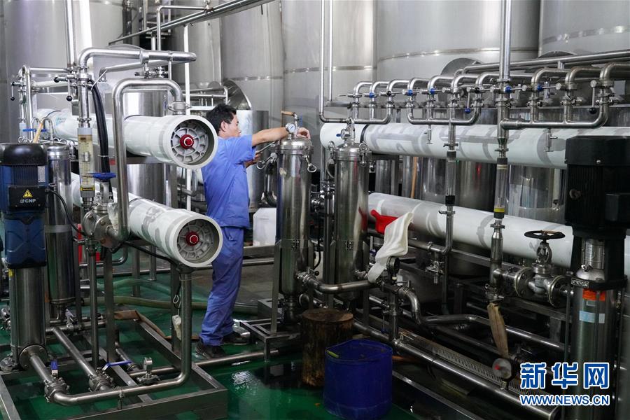 （在習(xí)近平新時代中國特色社會主義思想指引下&mdash;&mdash;新時代新作為新篇章&middot;總書記關(guān)心的百姓身邊事&middot;圖文互動）（1）大污染變身&ldquo;大寶藏&rdquo;：治理畜禽糞污，他們這樣干！